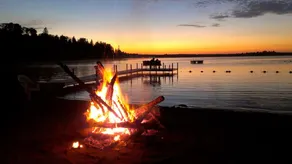 NEUE UNTERKUNFT AM SEE. BLEIBEN SIE 3 NÄCHTE UND ERHALTEN SIE EINE KOSTENLOSE NACHT 10 / 15-5 / 15. - Image 3