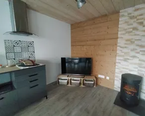 \"LES LUPINS, At JO's chalet; a cocooning appartment with a view - Image 2