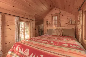 Det magiska Chez 'Tree Rest Treehouse Perched 35' ovanför skogsbotten! - Image 3