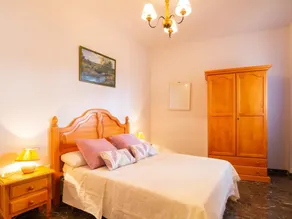 Apto Castell Beach. Apartamento con amplia terraza junto al mar. - Image 3