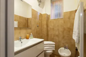Rome La Sapienza Apartment - Image 4