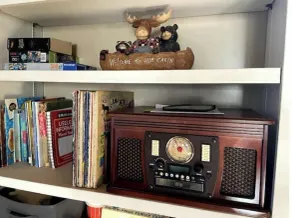 Magical Log Cabin Nestled by Creeks, Shenandoah Valley - Image 3