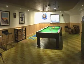 Österrikisk stuga i vinterskidåkning och sommarvattensstad, centralt läge - Image 5