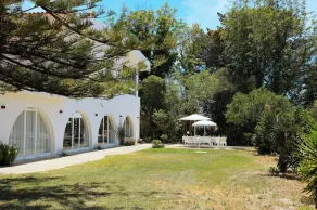 Villa with 7 rooms, swimming pool, tennis court and garden - Image 5