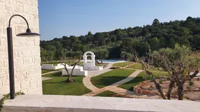 Recently restored holiday home in a quiet and private area. - Image 5