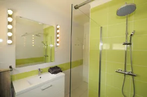 Ejendom på Green Lane i Sedan, 4 nøgler, 1 soveværelse + badeværelse + toilet i R på C, 3 cykel - Image 3
