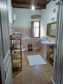 Domusantiga Apartments: 2 Double Bedrooms, Green Meadow, by the Sea - Image 4
