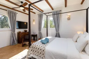 A perfect house on the right place with a unique and distinctive location - Image 5