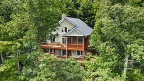 Lake A Lot: \"Charming and Modern - Canandaigua Lake Dream Home!\" - Image 3