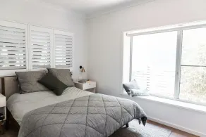 The Black Pearl – 4BR Beach House with Pavilion | 5-Min Flat Walk to Pearl Beach - Image 4