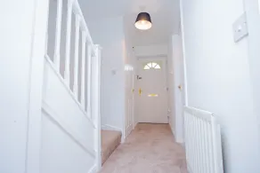 Beautifully Decorated 2 bedroom house - Image 2