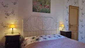 Atmosphärisches Ferienhaus für 6 Personen mit Holzofen - Image 4
