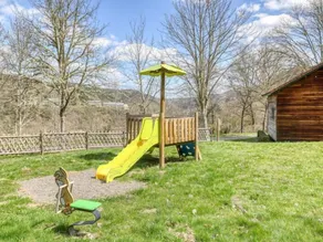 Chalet en pleine nature ! Balcon + vue sur le lac - Image 2