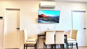 Exclusive Skyview 2BR2Bth Apartment @Mcity shopping centre Clayton MonashVIC3168 - Image 4