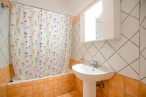 Takis Kaminaki: Lovely apartment, sleep 4, near beach, A/C, WiFi - Image 2