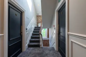 The Crown Pub & Guesthouse - Image 2