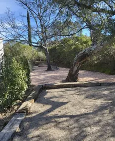 8-person villa in quiet location near lake and beach - Image 3
