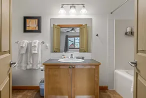 Side-by-Side Canmore Condos for 12🧡4 Bdrm/4Bath--Spectacular View☀️Pool/Hot Tub - Image 5