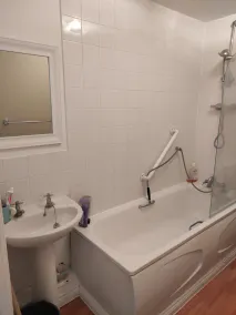 Immaculate 1-Bed Apartment in Borehamwood - Image 2