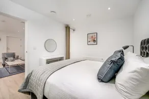 Citystay Living - Finch House - Image 5