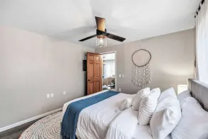 Welcome to The Steele Magnolia!! Completely renovated 2 bed/1ba plus bonus pull out futon couch. We are located directly across the street from Von Stiehl Winery and are just a few minutes walk to Crescent Beach! - Image 4