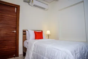 Three Bedroom Serviced Apartment With Fully Equipped Kitchen - Cloud9Homes - Image 5