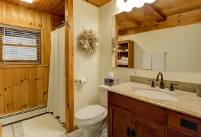 Rustic Elegance Log Home - Image 3