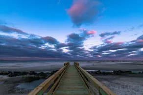 Half a Mile to the Pier and Village! - Image 5