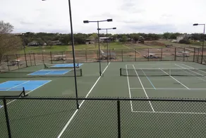 Luxury Condo on Lake Travis with Scenic Views, 3 Pools, Hot Tub, Gym, Tennis, Sauna, Pickleball - Image 2