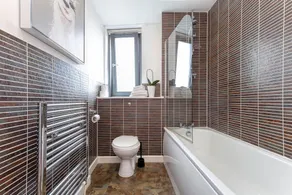 SECC Hydro Executive 7 Apartment - Image 3