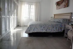 Härlig rymlig villa med en stor 4x8m privat pool för uthyrning - Image 3