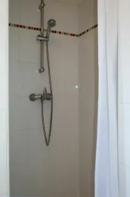 Lovely apartment for 6 people with WIFI, pool, TV, terrace and pets allowed - Image 3