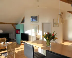 Bright lejlighed (93sqm) med balkon til op til 4 personer - Image 4