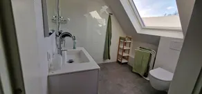 nouveau à louer du 1 -02-2020! Belle maison sur l'eau et quai de bateau - Image 5