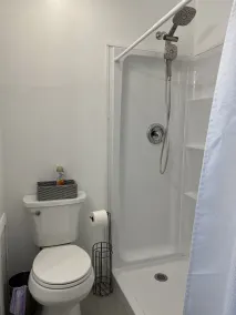 Récemment rénové condo 3 chambres au 2ème étage avec balises de plage ...................... - Image 4