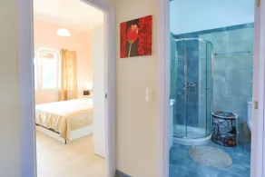 Eros Sea View: Brand new! Comfortable apartment, above Agni - Image 3