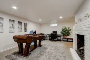 Updated home in Vancouver. King bed. - Image 4