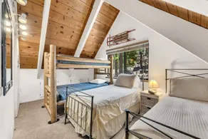 Cozy Mountain Hideaway home - Image 5