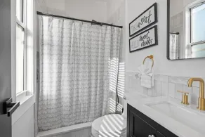 High-End 4bd: hottub, Mini golf, gameroom, firepit - Image 3