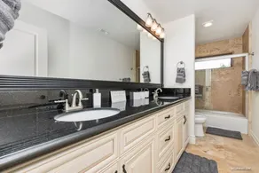 Luxury Hilltop Estate:Game Room/VolleyBall/Pool/Hot Tub! - Image 5