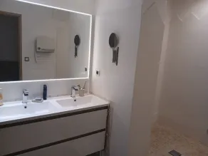 NÆR MONTPELLIER RENTE HUS MED SVEMBAD MELLEM STRAND OG GARRIGUE - Image 2