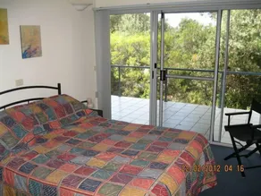 The Dunes, Broulee Beach, Luxury 3 bedroom, 2 bathrooms, linen provided. - Image 3