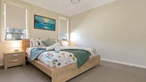 Polly's – 250m to the water - Image 3