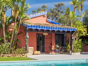 Villa med privat pool og haver - Image 4