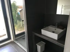Trevlig villa i renoverade hus i vingårdarna i 5 'i St Tropez - Image 3