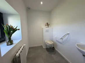 Renovated farmhouse with WiFi and pet-friendly - Image 5