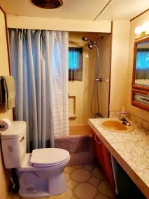 Cottage bonito de quatro estações com praia de areia no lago Muskoka - Image 2