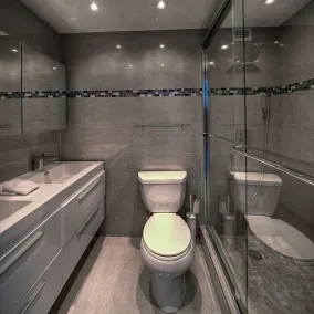 Deux étages Beach House avec vue sur l'océan sans fin et une terrasse de 500 Sqft !! - Image 3