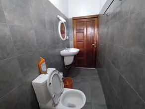 4Bed House- SmartTV- Garden- Pet & Family Friendly - Image 3