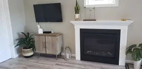Relaxing waterfront cottage on Irondequoit Bay - Image 2
